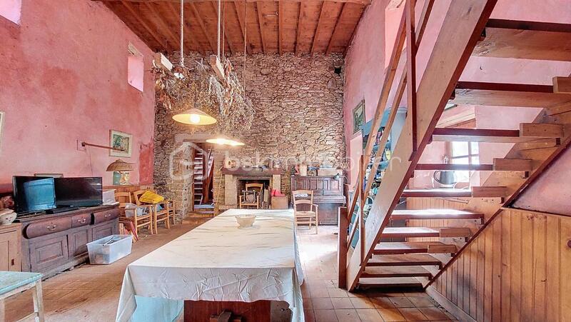 Maison en pierre - 120 m² - 4 pièces