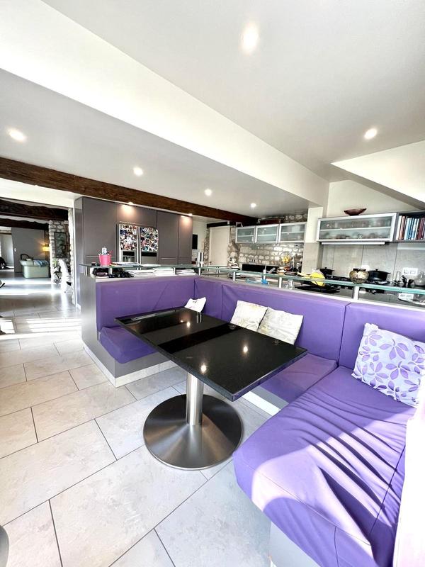 Maison ancienne - 250 m² - 10 pièces