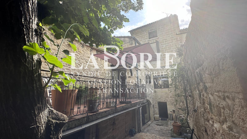 Maison de village - 165 m² - 6 pièces