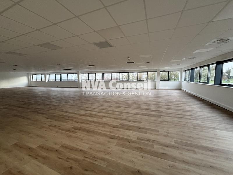 Local d'activités - 2 231 m²