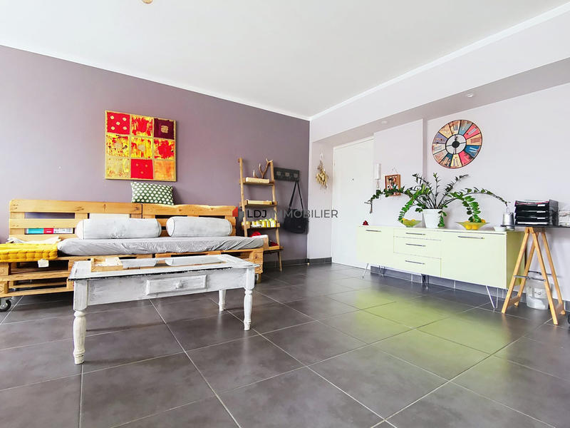 Appartement - 83 m² - 3 pièces