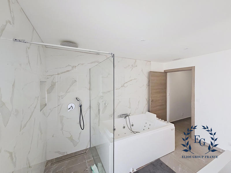 Maison - 103 m² - 4 pièces