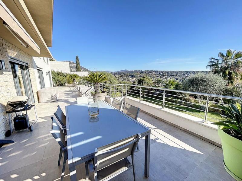 Maison - 170 m² - 5 pièces