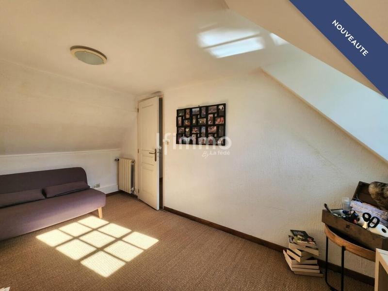 Demeure - 231 m² - 12 pièces