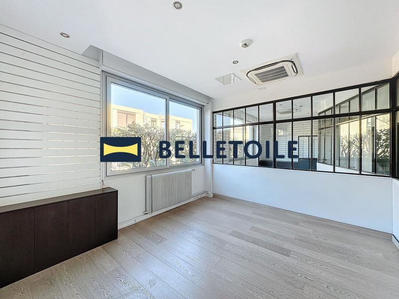 Bureau - 435 m²
