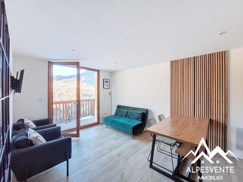 Appartement - 80 m² - 4 pièces