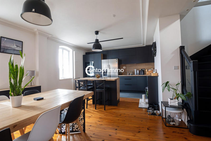 Appartement - 100 m² - 5 pièces