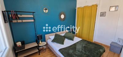 Immeuble - 90 m² - 5 pièces