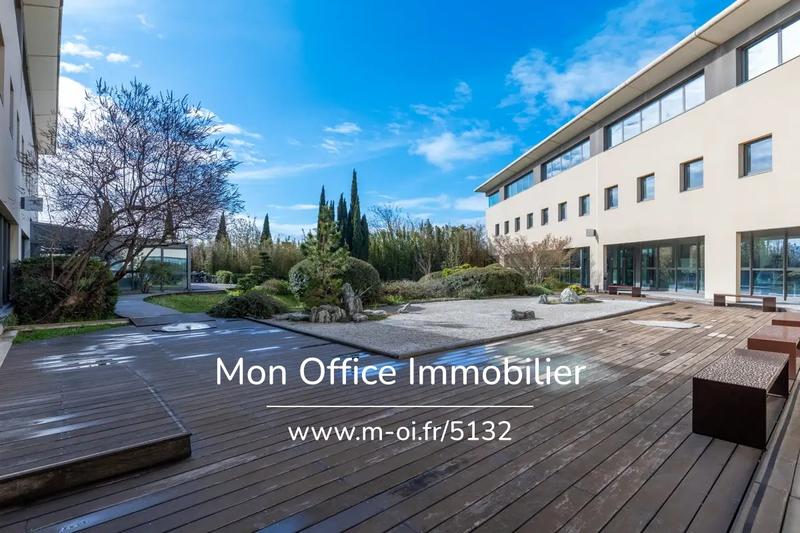 Bureau - 108 m² - 1 pièce