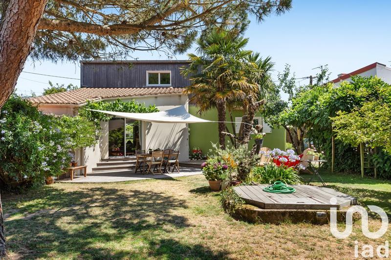 Maison - 168 m² - 8 pièces