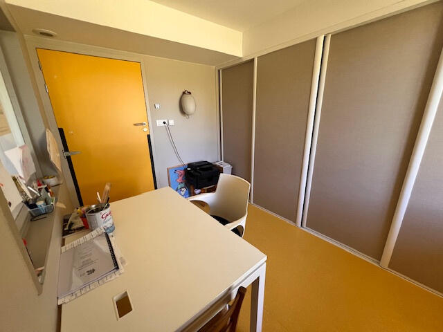 Local d'activités - 150 m²