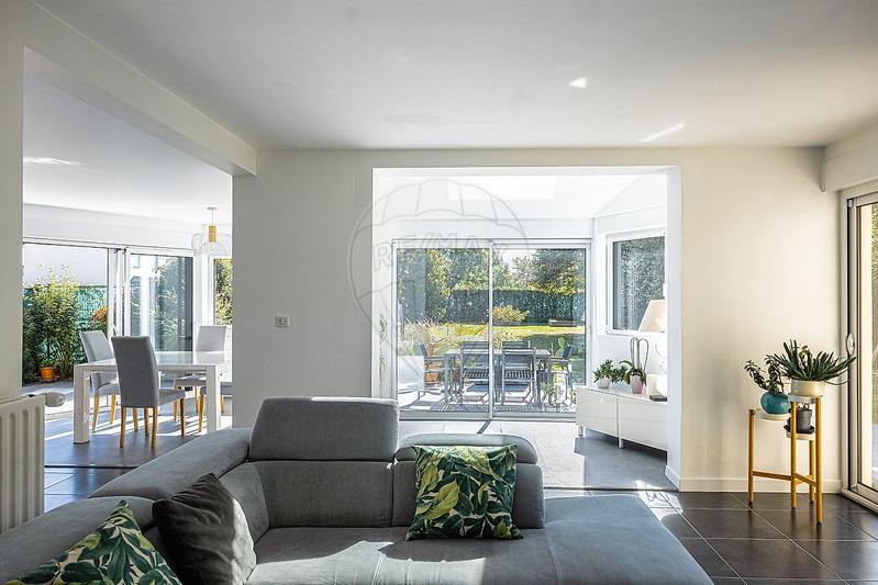 Maison d'architecte - 232 m² - 8 pièces