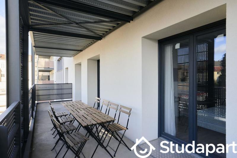 Chambre - 13 m² - 1 pièce