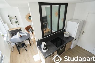 Chambre - 9 m² - 1 pièce