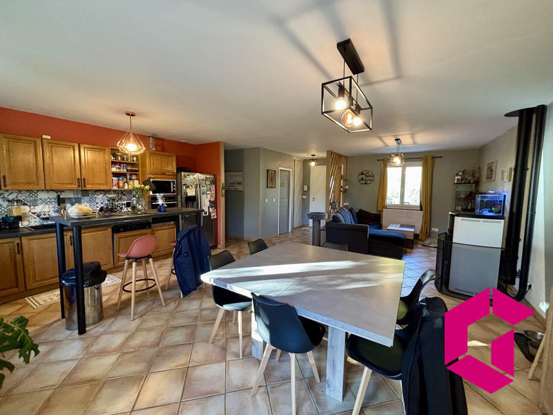 Maison - 89 m² - 4 pièces