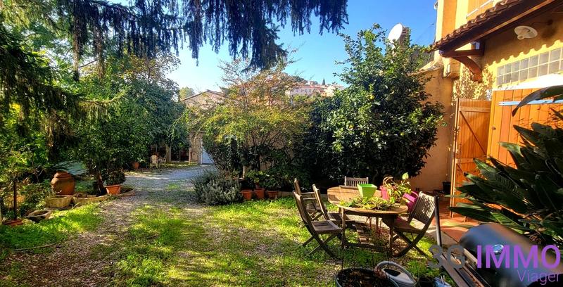 Viager - Maison - 300 m² - 8 pièces