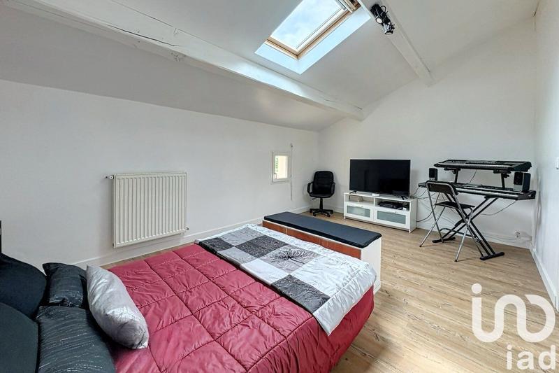 Maison - 240 m² - 7 pièces