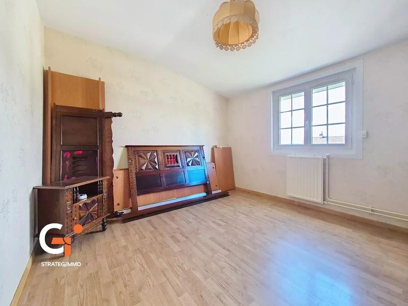 Maison - 90 m² - 5 pièces