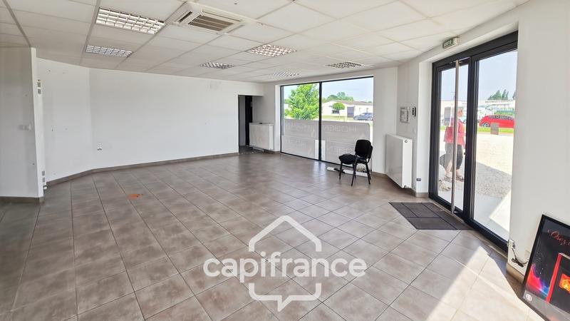 Local commercial - 220 m² - 9 pièces