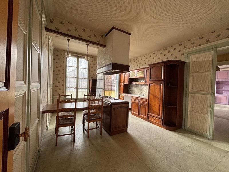 Appartement - 125 m² - 6 pièces