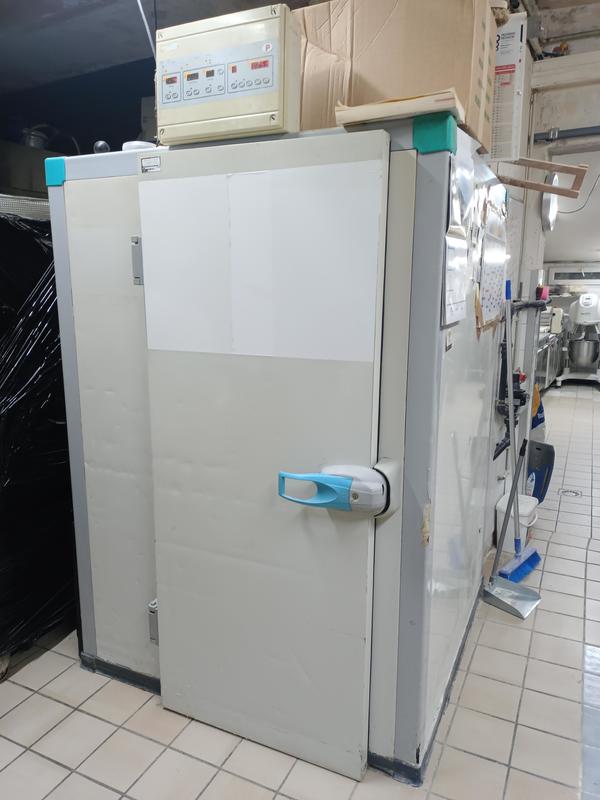 Fonds de commerce - Magasins - 140 m²