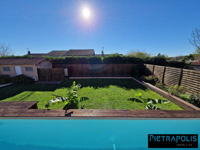 Maison traditionnelle - 171 m² - 5 pièces