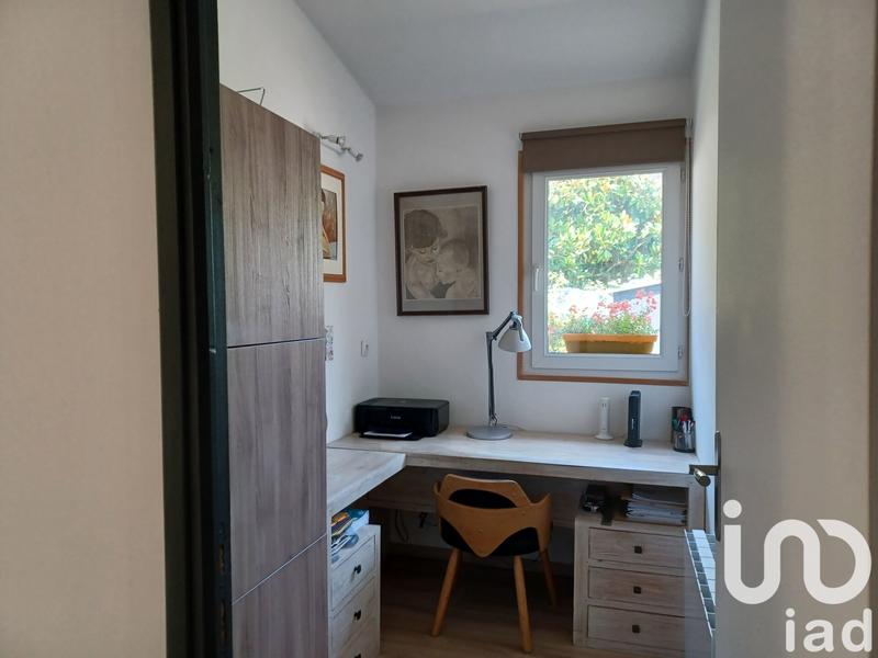 Maison - 260 m² - 11 pièces