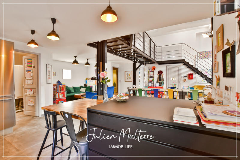 Loft - 165 m² - 7 pièces