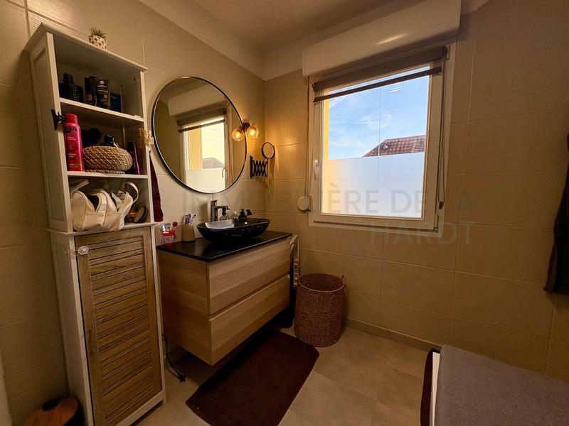 Maison - 98 m² - 4 pièces