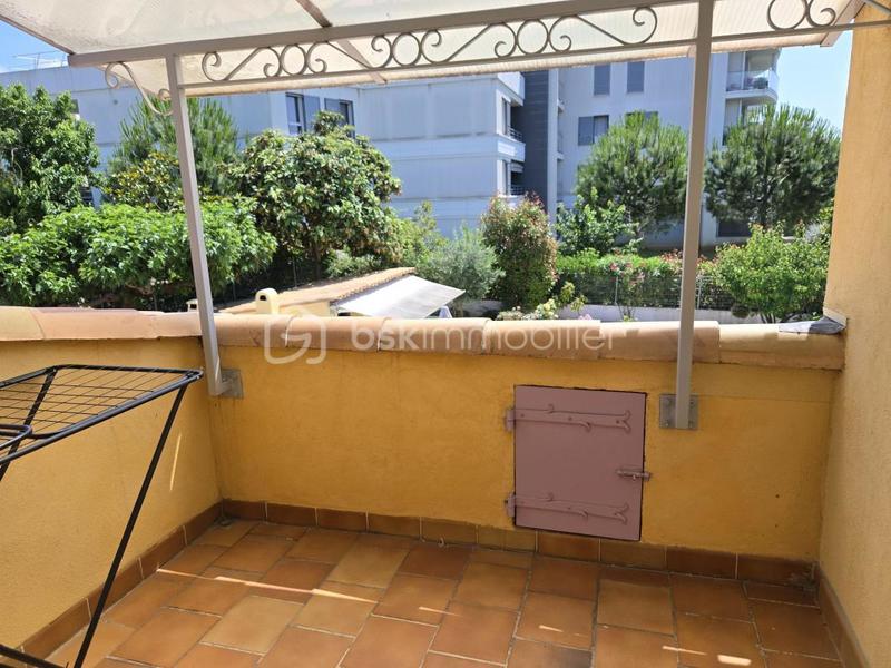 Villa - 300 m² - 8 pièces