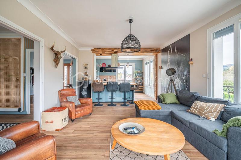 Appartement - 100 m² - 3 pièces