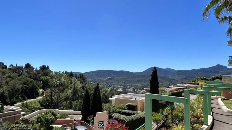 Appartement - 145 m² - 4 pièces