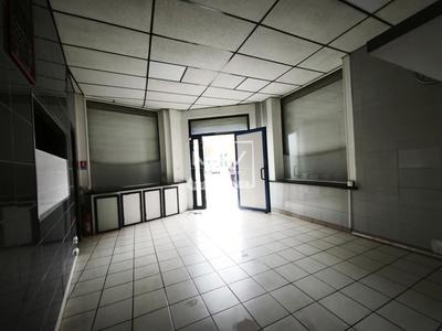 Local commercial - 70 m² - 2 pièces