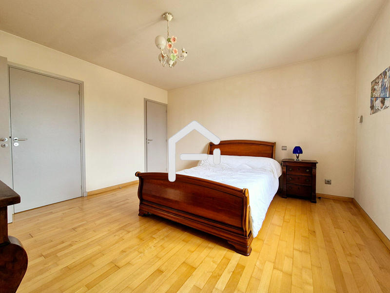 Maison de maîtres - 299 m² - 7 pièces