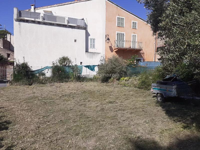 Maison - 218 m² - 8 pièces