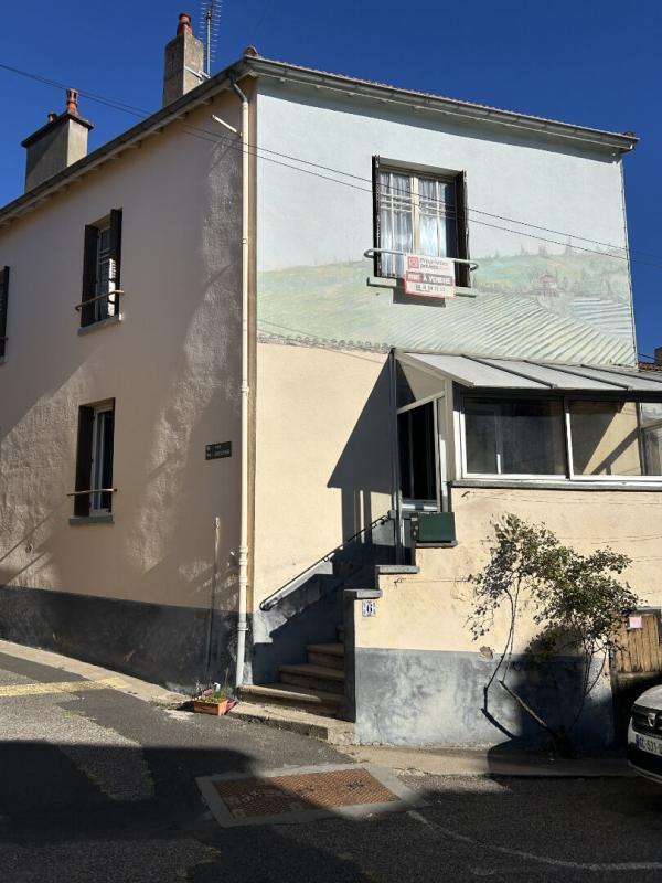 Maison - 90 m² - 4 pièces