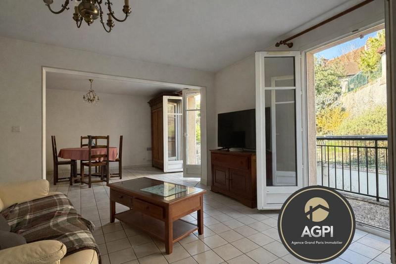 Appartement - 94 m² - 4 pièces