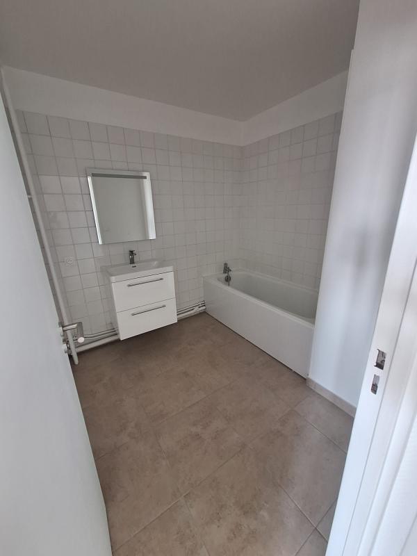 Appartement ancien - 75 m² - 4 pièces