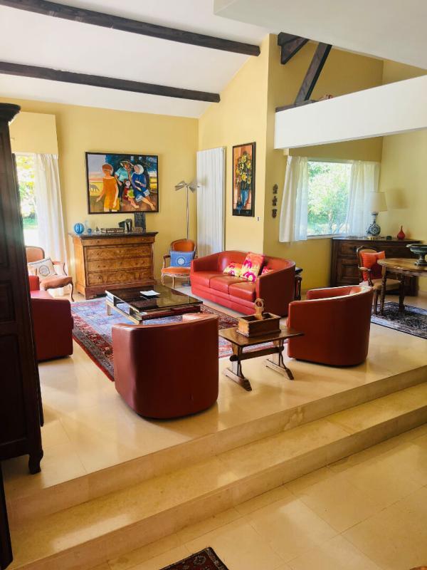 Maison - 359 m² - 11 pièces