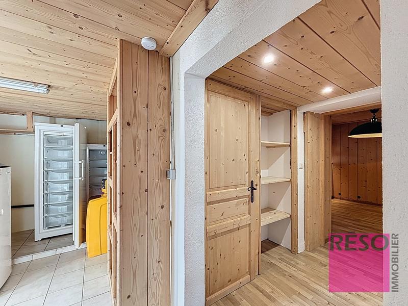 Appartement - 186 m² - 7 pièces