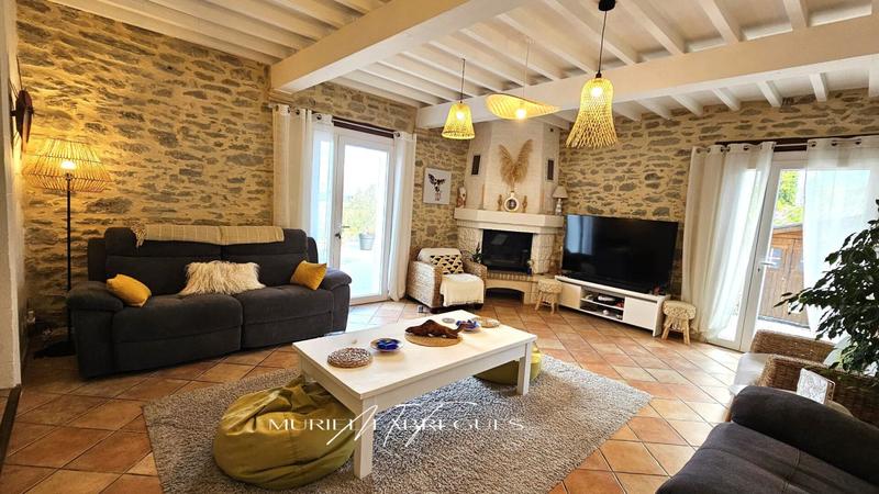 Maison - 181 m² - 6 pièces