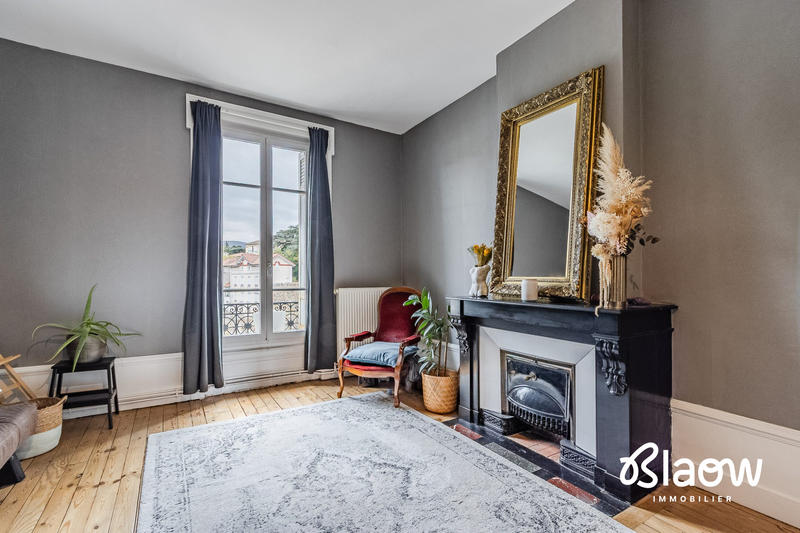 Appartement - 126 m² - 5 pièces