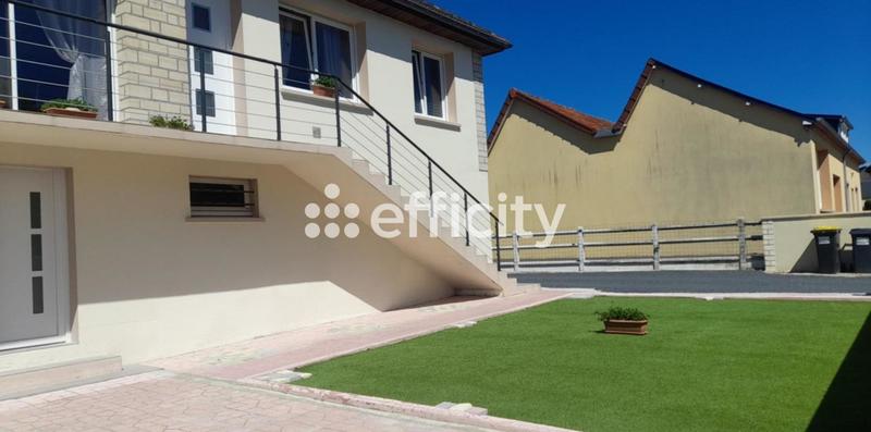 Maison - 195 m² - 7 pièces