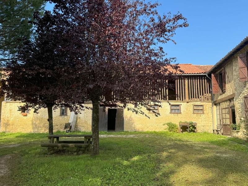 Maison ancienne - 185 m² - 5 pièces