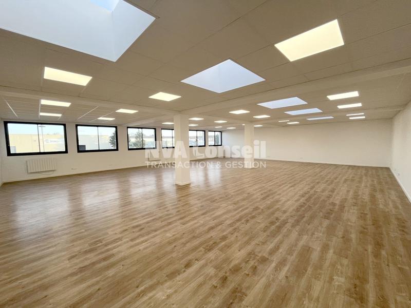 Bureau - 214 m²