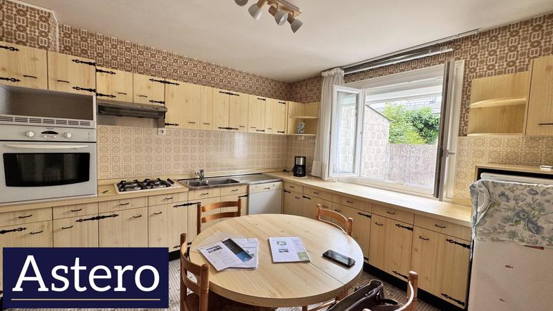 Maison - 97 m² - 7 pièces