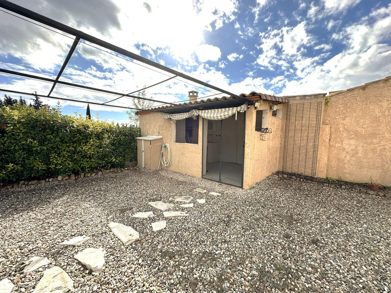 Villa - 100 m² - 5 pièces