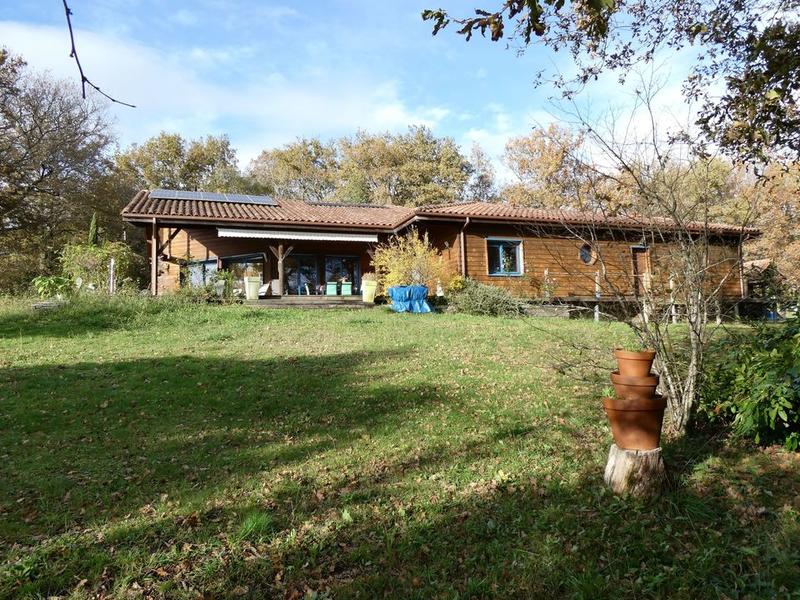 Maison - 170 m² - 7 pièces