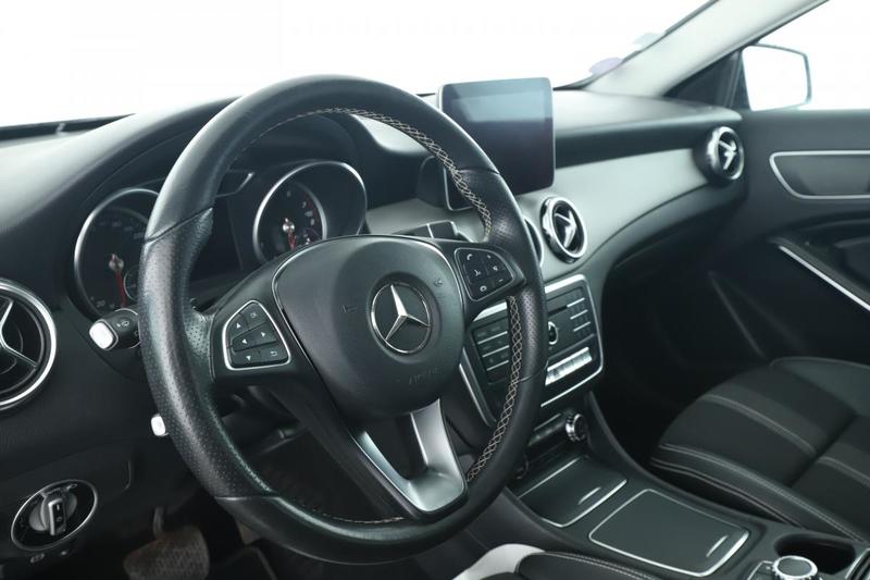 Mercedes Gla 250 Sensation 7g-Dct 211 ch