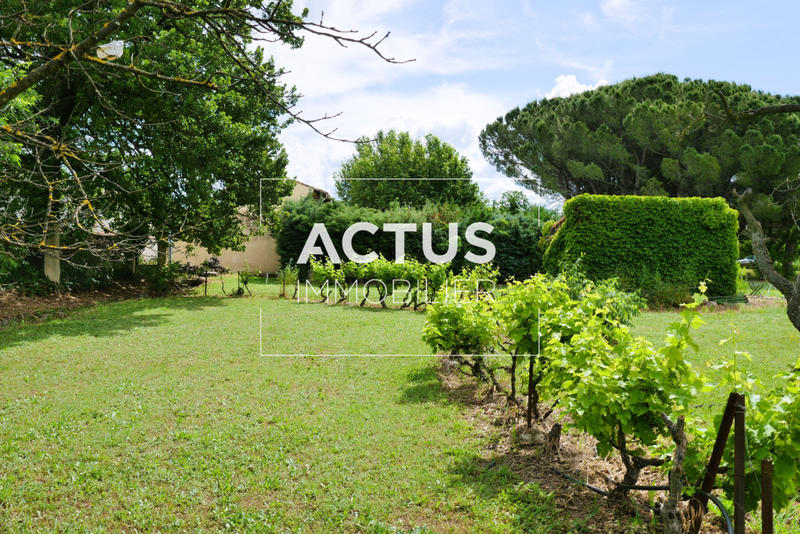 Maison - 255 m² - 8 pièces